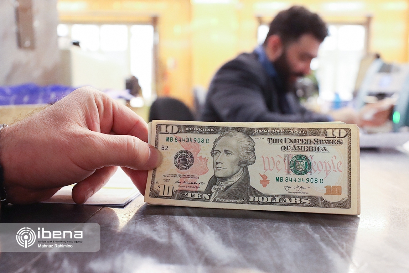 نوسان نرخ دلار ماندگار نیست و به‌زودی به قیمت‌های قبل بازمی‌گردد