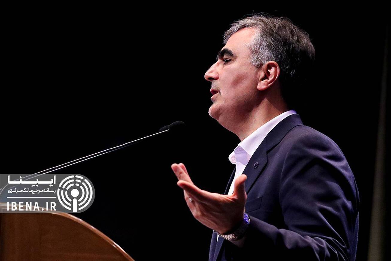 فرزین: نوسانات اخیر بازار ارز، هیجانی و گذراست/ منابع ارزی بسیار مطلوبی داریم/ تامین ارز از مرز ۵۷ میلیارد دلار گذشت