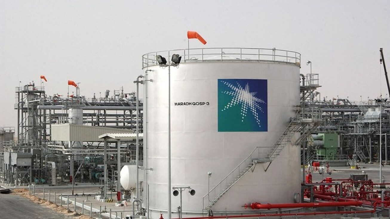 عربستان سعودی با کاهش تولید به دنبال افزایش قیمت نفت است