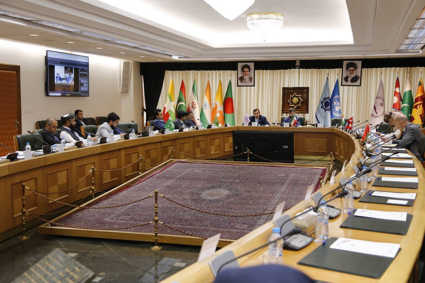 کاهش وابستگی کشور‌های عضو اتحادیه به دلار با تصویب و اجرای طرح‌های ابتکاری ایران