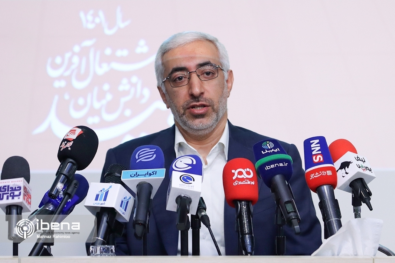 سه برنامه مهم سازمان بورس از زبان عشقی