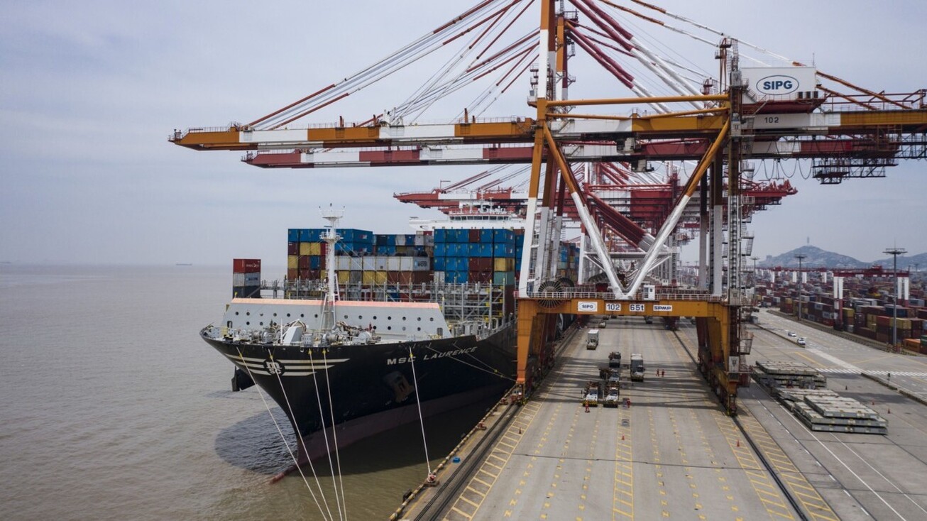 جذب سرمایه‌های خارجی در مناطق آزاد تجاری چین  صادرات در حال کاهش است