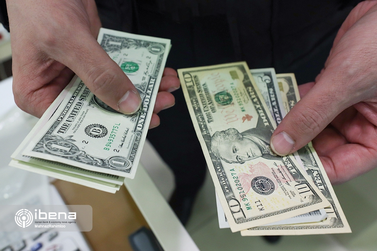 قیمت دلار و یورو در مرکز مبادله ایران؛ امروز شنبه ۳ تیر ۱۴۰۲