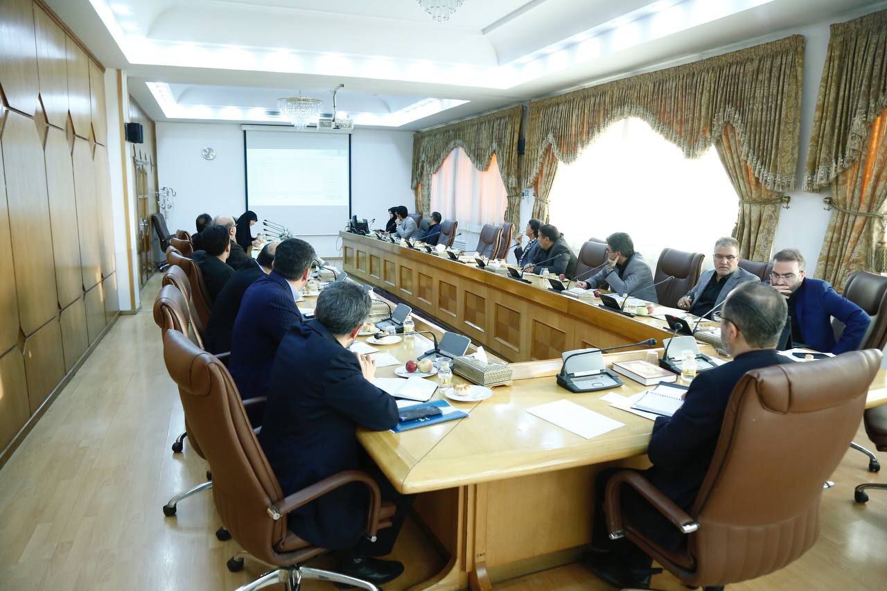 کاهش رشد نقدینگی از ۴۲.۸ درصد در مهرماه ۱۴۰۰ به ۲۹ درصد در خرداد ۱۴۰۲ / کنترل ترازنامه بانک‌ها منجر به کاهش پرداخت تسهیلات نشد