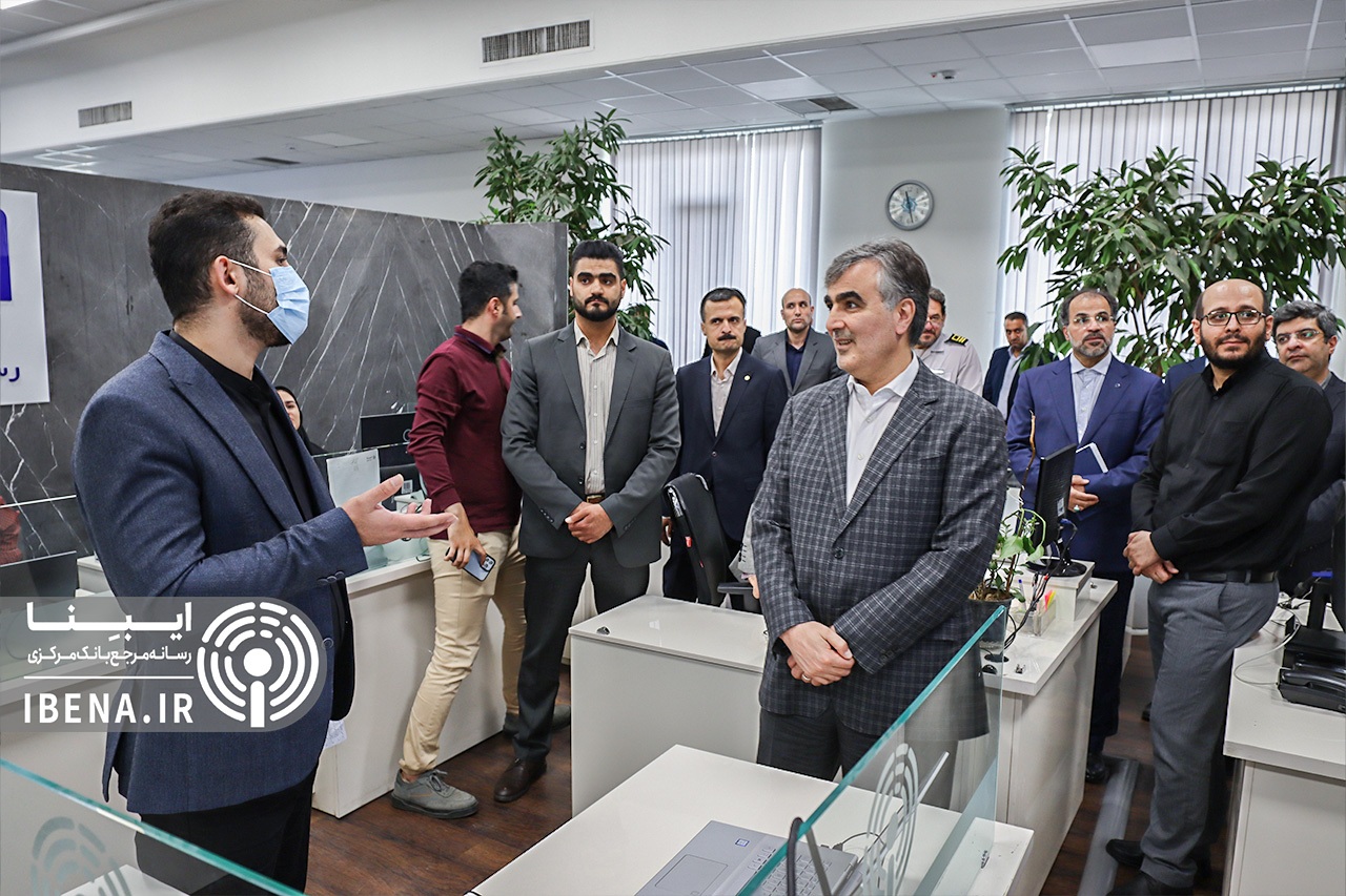 بازدید رئیس کل بانک مرکزی از ایبِنا/ تاکید بر نقش مهم رسانه و انتظارات در متغیرهای اقتصادی بازدید رئیس کل بانک مرکزی از ایبِنا/ تاکید بر نقش مهم رسانه و انتظارات در متغیرهای اقتصادی