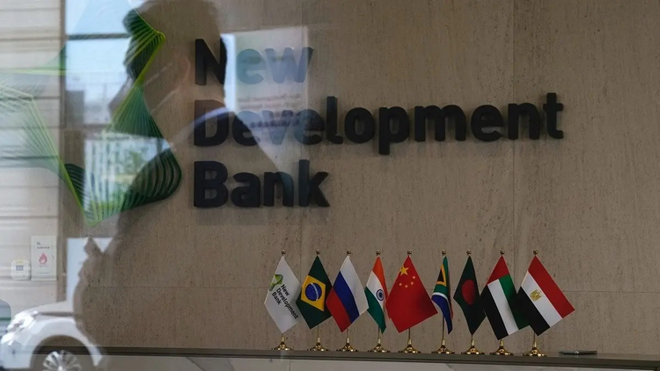 بانک «بریکس» اولین اوراق قرضه را به پول محلی آفریقای جنوبی منتشر کرد