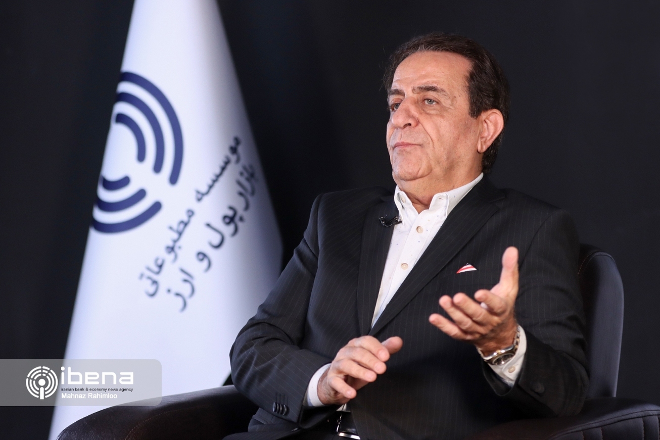 ثبات در بازار طلا و سکه ادامه دارد