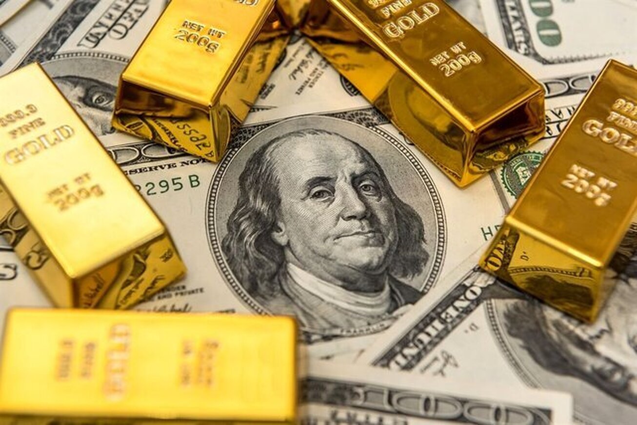 دلار عقب نشست  طلا رشد کرد