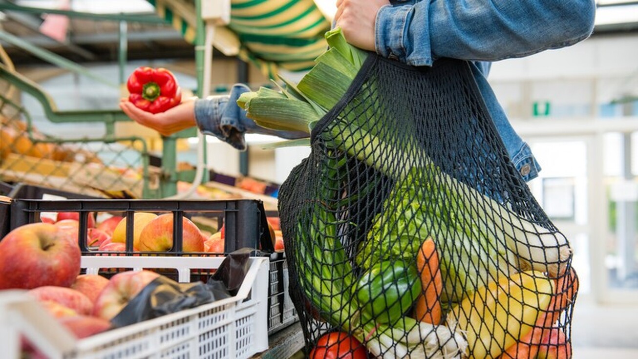 مصرف غذای ایتالیایی‌ها کم شد  محصولات خوراکی هر هفته گران‌تر می‌شود