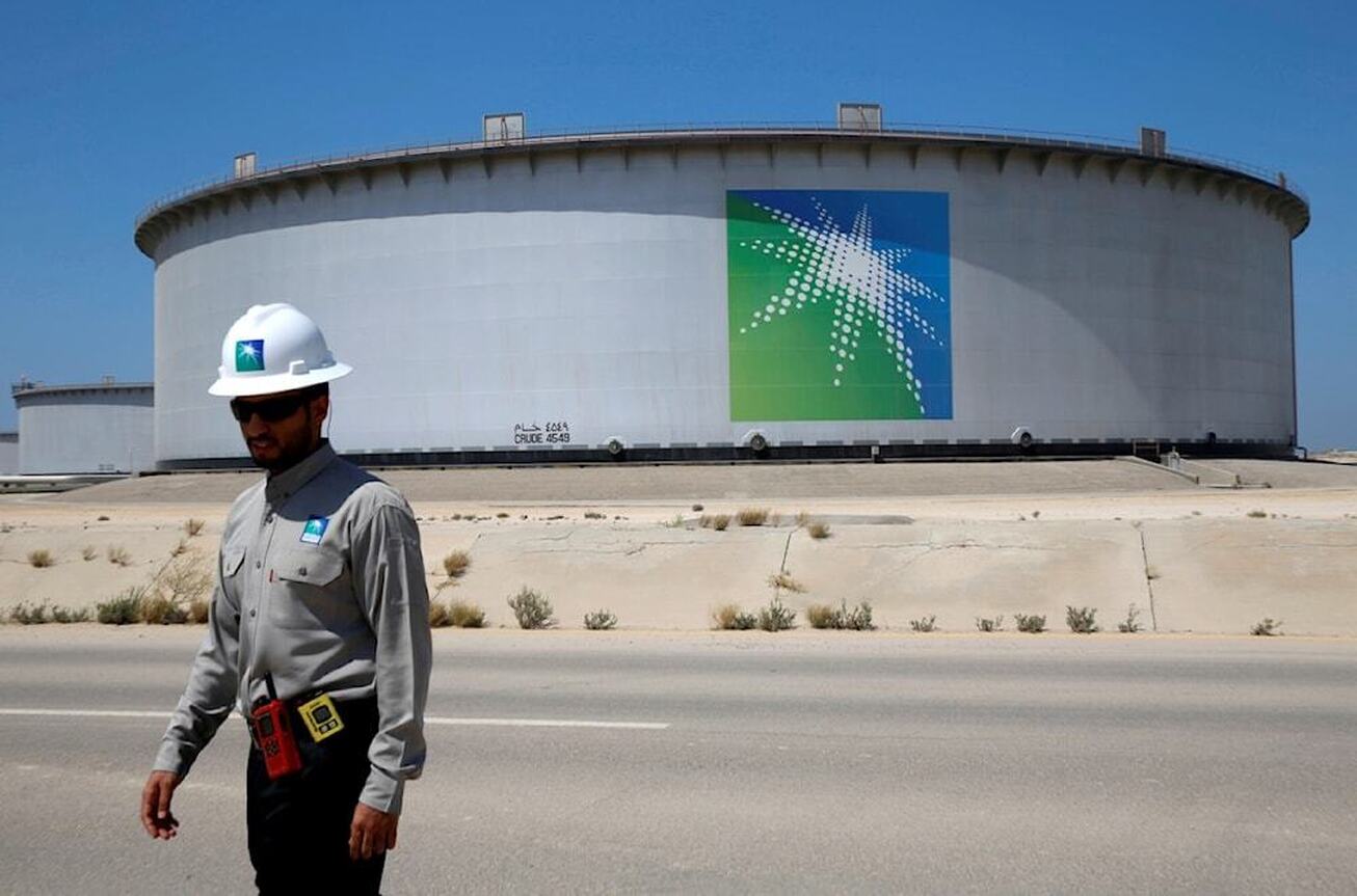 «وال استریت ژورنال»: عربستان و روسیه از مزایای کاهش تولید نفت خود بهره می‌برند