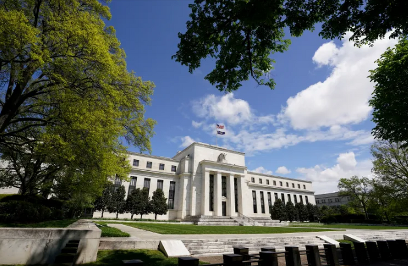 نرخ بهره در بانک مرکزی آمریکا بدون تغییر باقی ماند