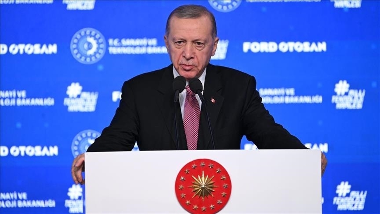 اردوغان: ترکیه به سمت توسعه بازار خودرو‌های الکتریکی حرکت می‌کند