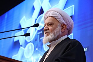 با افزایش نرخ ارز صادرات تقویت نمی‌شود