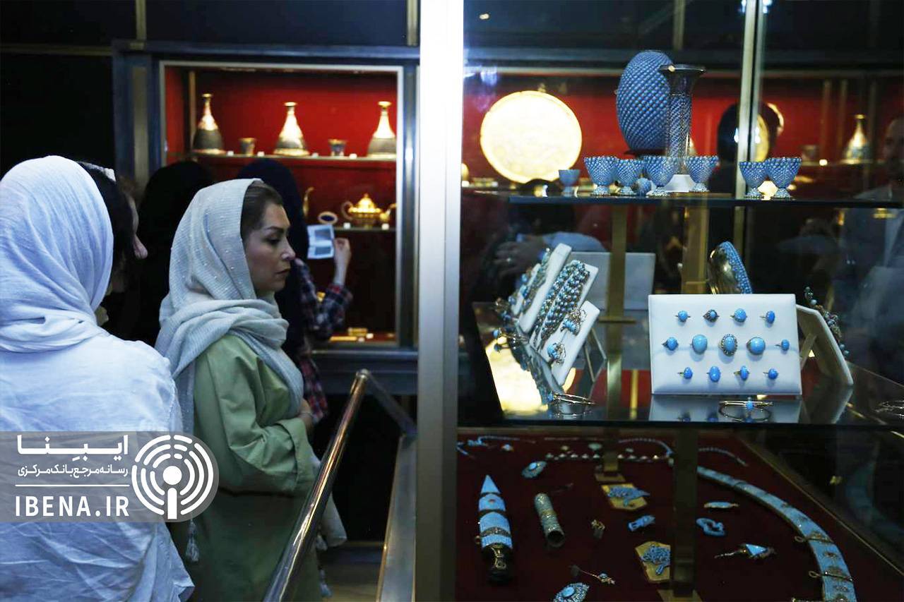 آغاز بازدید از خزانه جواهرات ملی + عکس
