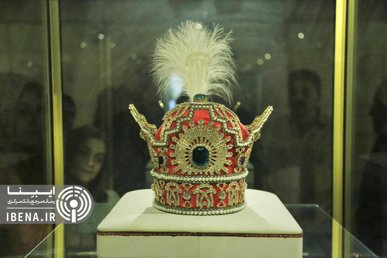 آغاز بازدید از خزانه جواهرات ملی + عکس