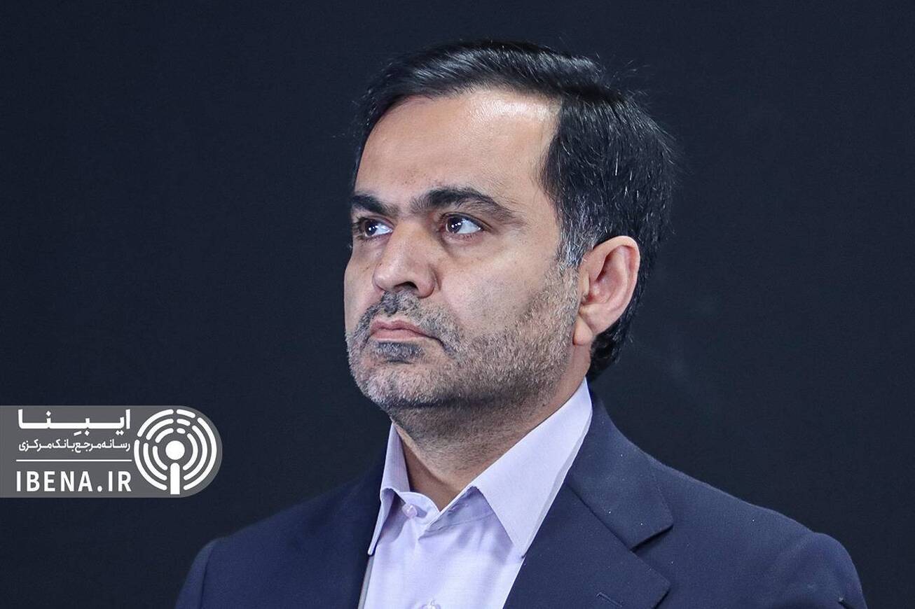 اثرگذاری بیشتر بانک مرکزی بر مدیریت بازار ارز با «بازار توافقی»   فرزین طوفان‌های ارزی را کنترل کرد