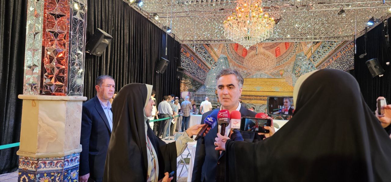 شرکت رئیس‌کل بانک مرکزی در مرحله دوم چهاردهمین دوره انتخابات ریاست جمهوری