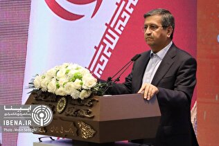 همتی: اشکال ندارد بانک‌ها به سمت بنگاه‌سازی بروند
