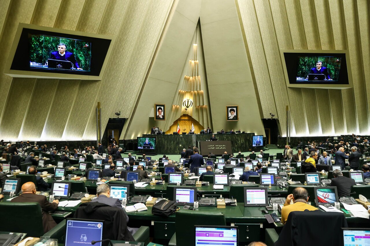 تکذیب ادعاهای نادرست درباره نشست امروز مجلس