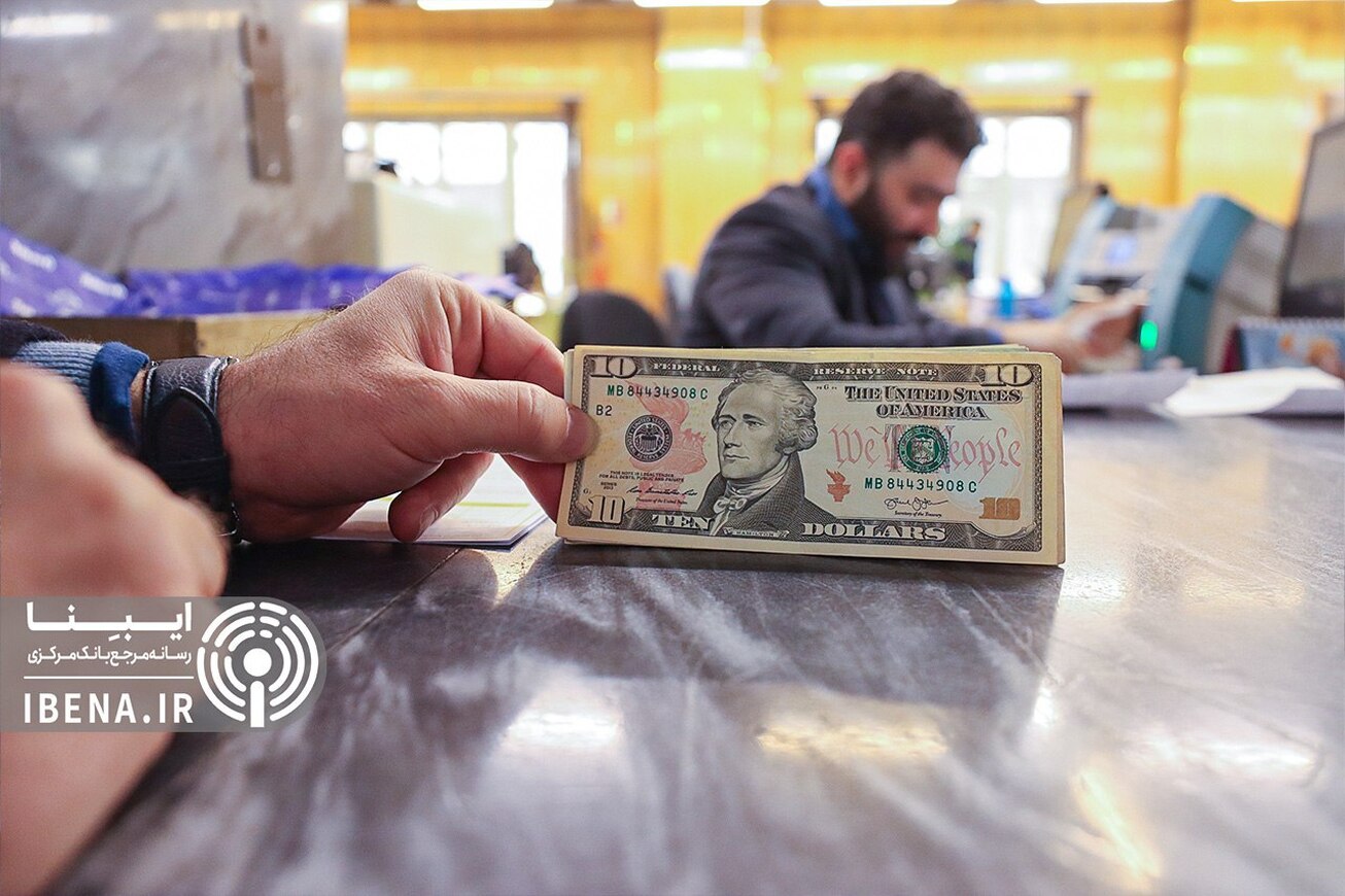 تک نرخی شدن ارز باعث افزایش ذخایر ارزی کشور خواهد شد