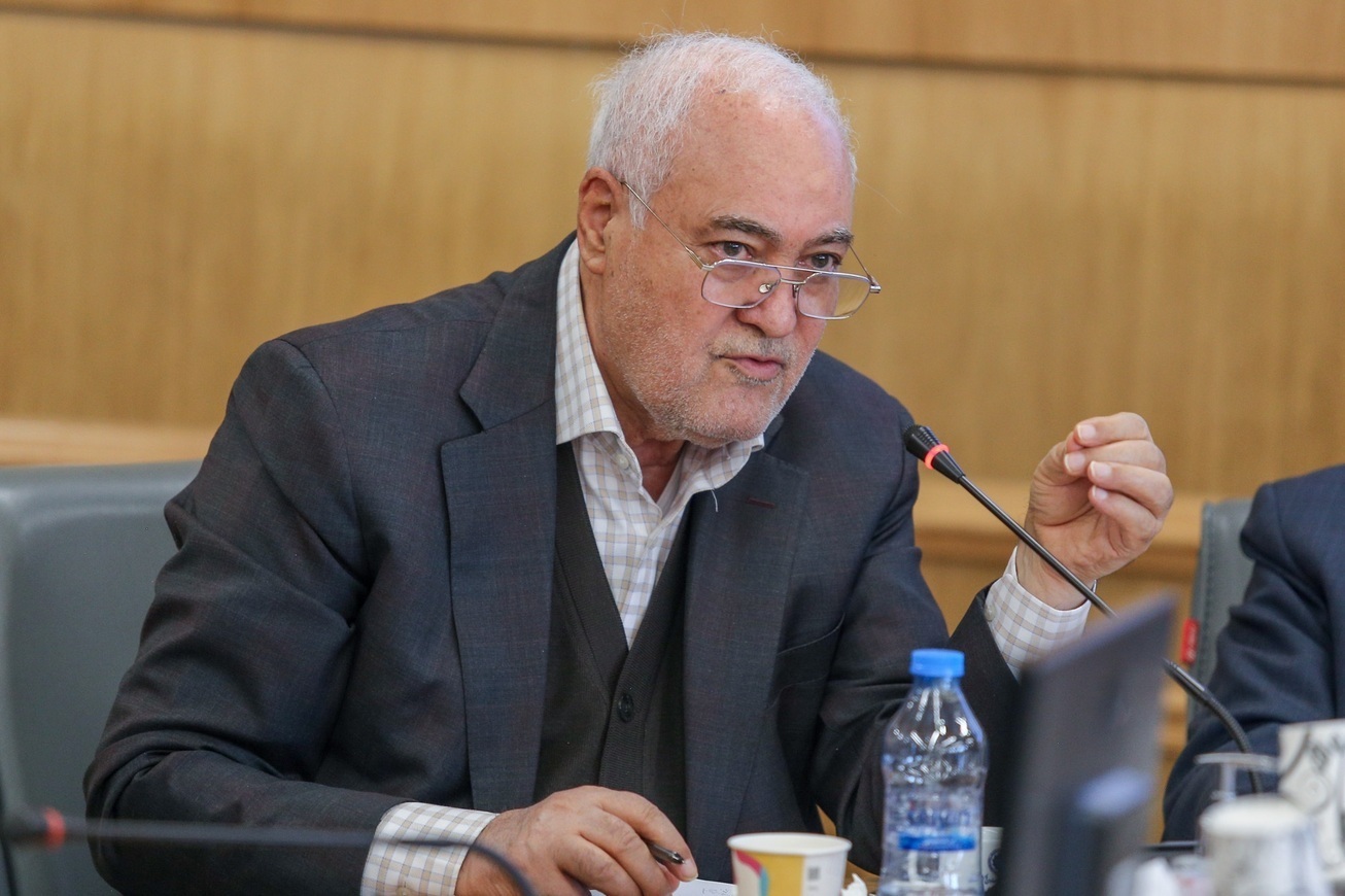 حمایت از سیاست حذف ارز ترجیحی باید در دستور کار تمام حاکمیت باشد/ مقررات جدید ارزی بانک مرکزی، پاسخی شفاف به تقاضا‌های واقعی