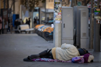 خط فقر در اسرائیل بالا رفت؛ جنگ و خدمت سربازی درآمد خانواده‌ها را بلعید