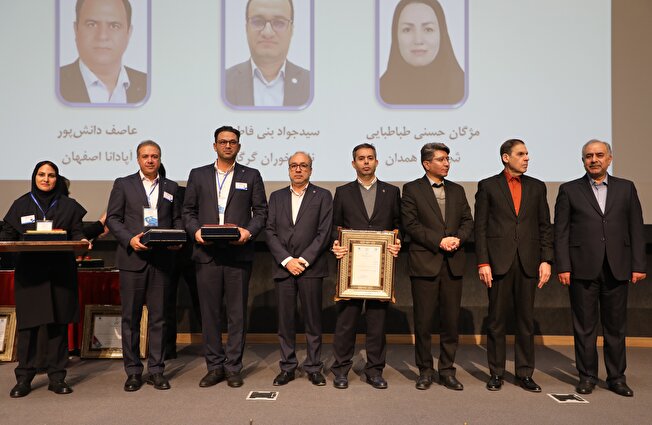 تجلیل از روسای شعب برتر بانک سینا در شانزدهمین گردهمایی روسای موفق شعب بانکها