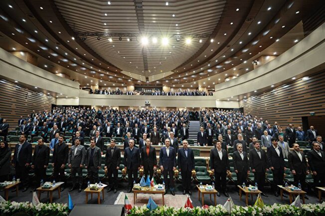 شانزدهمین گردهمایی روسای موفق شعب بانک و موسسات اعتباری کشور