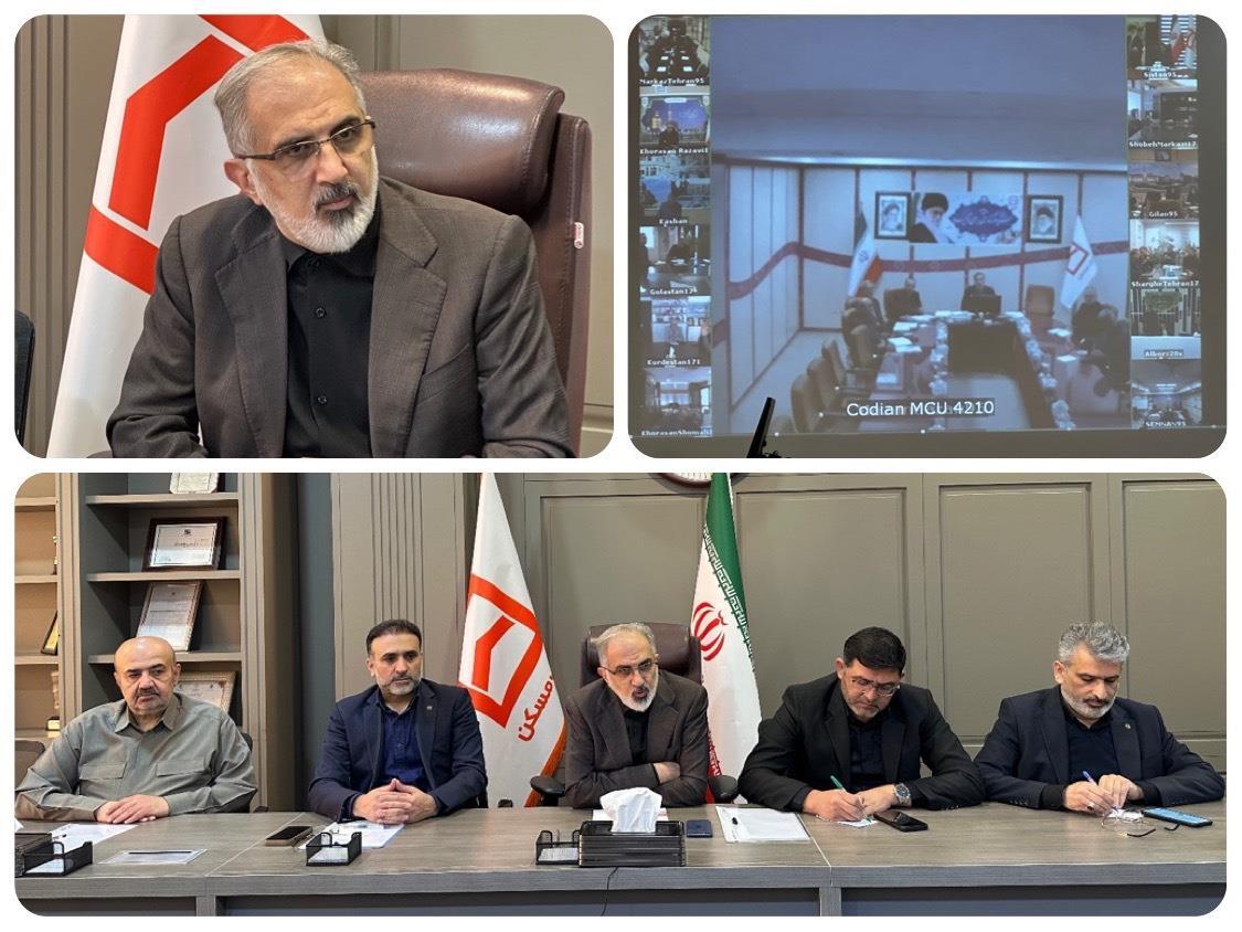 دکتر خورسندیان: با صبر و استقامت از این شرایط بحرانی به خوبی عبور می‌کنیم/ قدردانی از خدمت رسانی مطلوب همکاران به مشتریان