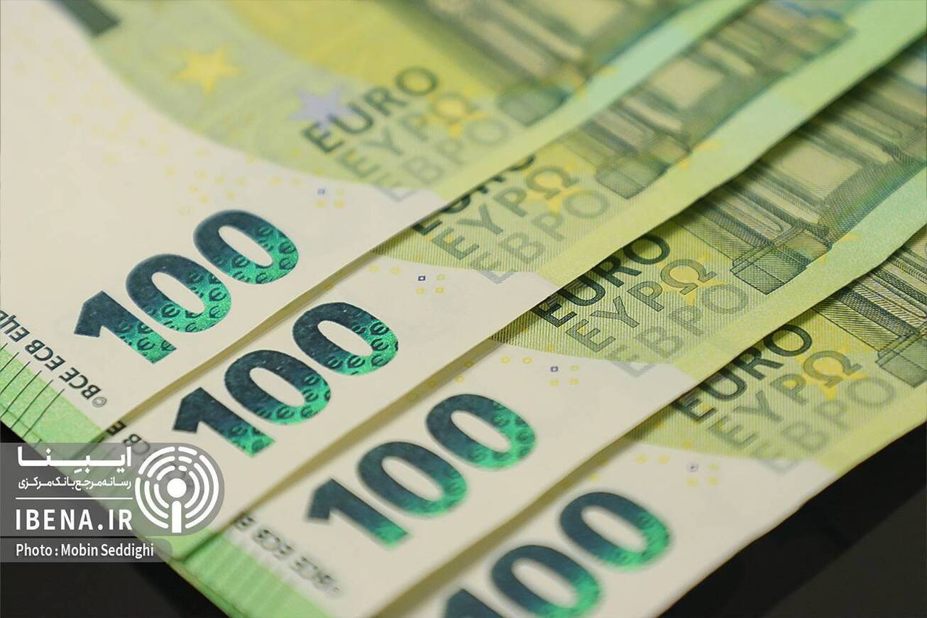 قیمت دلار و یورو در مرکز مبادله ایران؛ چهارشنبه ۱۸ تیر