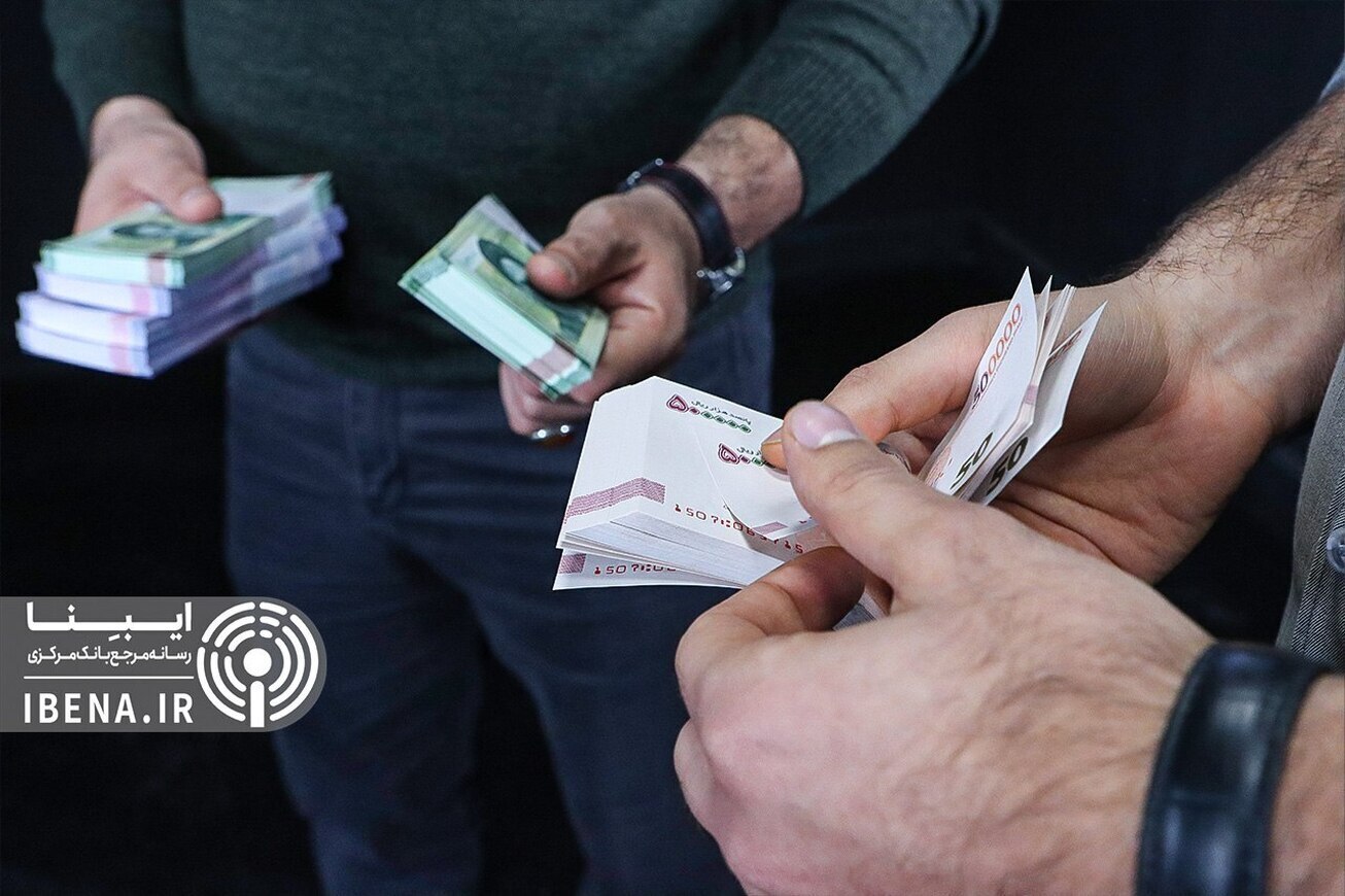 پرداخت بیش از ۶ همت تسهیلات ازدواج و فرزندآوری طی ۱۲ روز جنگ تحمیلی  پرداخت ۵۴.۷ همت به ۲۵۰ هزار نفر از ابتدای امسال