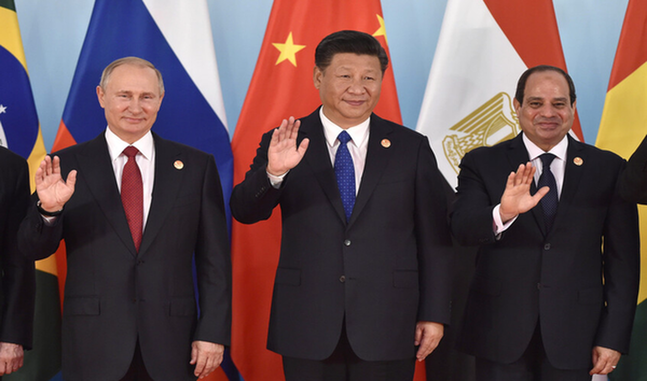 مصر با روبل و یوان، دلار را دور می‌زند