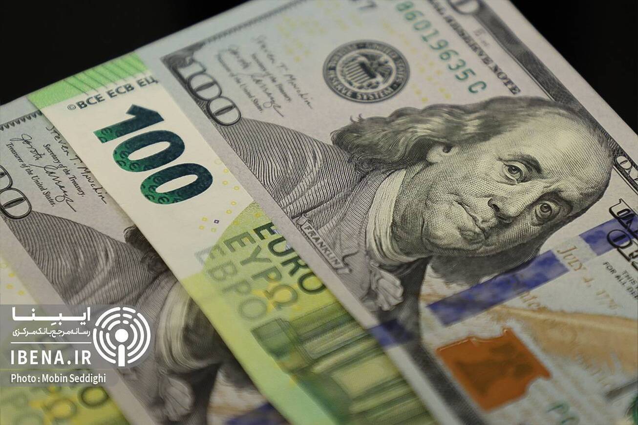 قیمت دلار و یورو در مرکز مبادله ایران؛ دوشنبه ۳۰ تیر