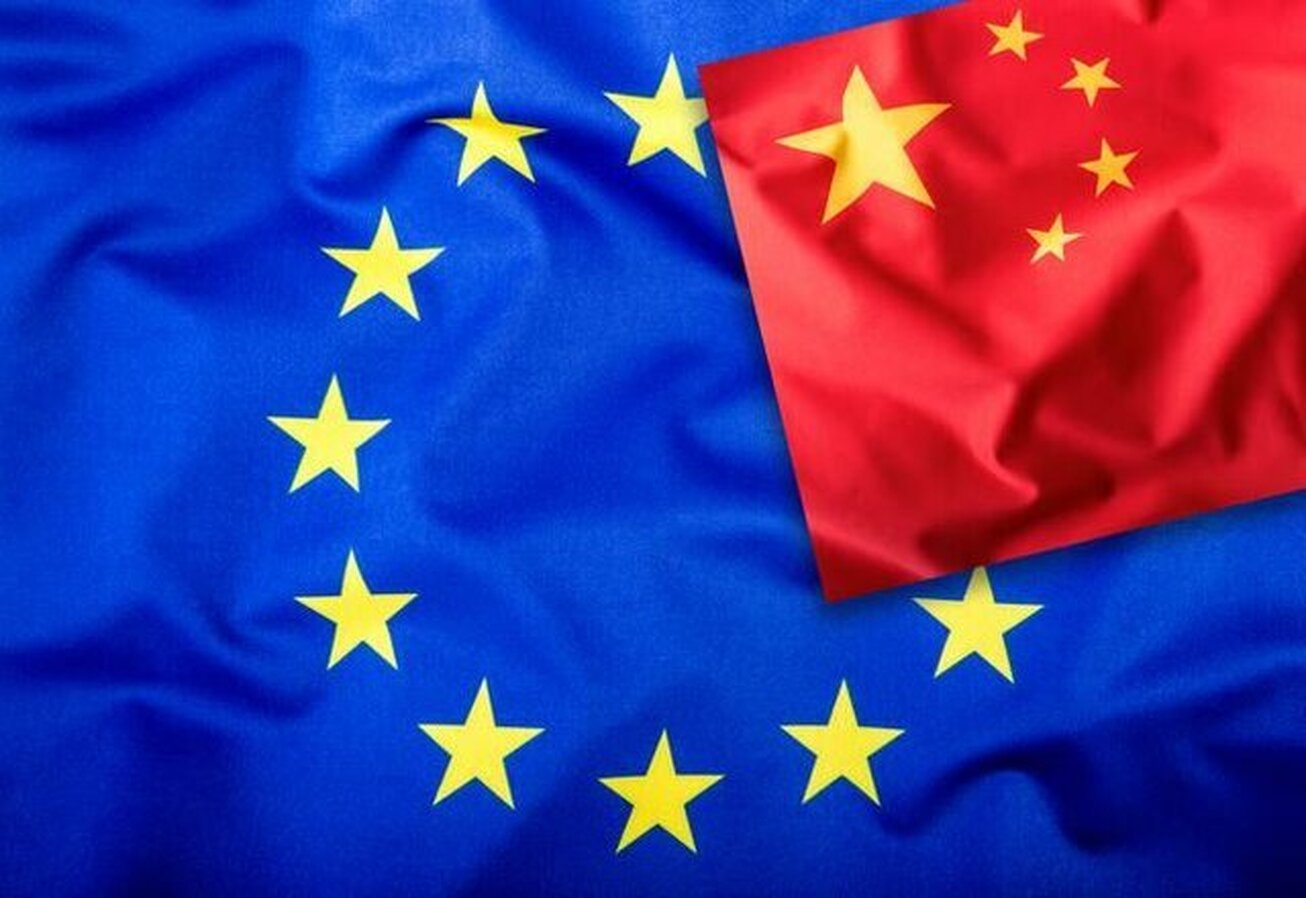 اتحادیه اروپا بین آمریکا و چین گیر افتاد