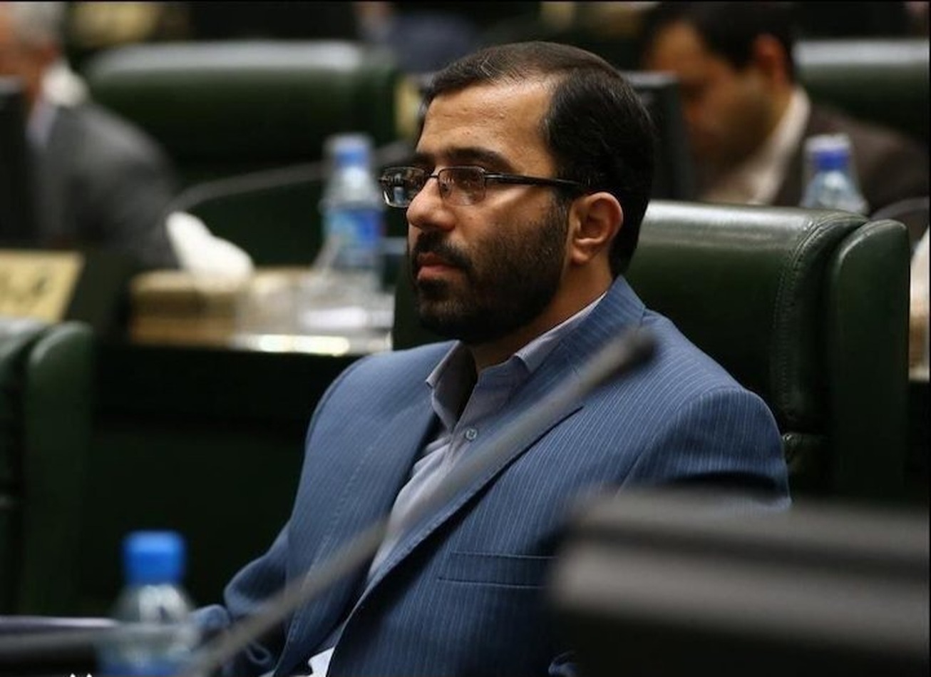 نشست غیرعلنی مجلس با حضور وزیر اقتصاد تأکید مجلس بر اجرای کامل قانون تامین مالی تولید