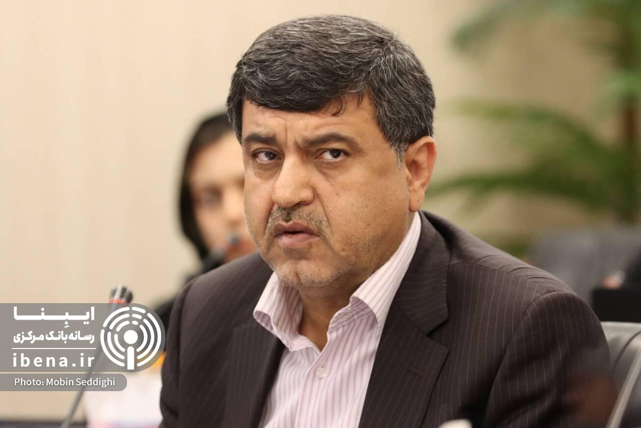 پرویزیان: بازگشت اعتماد به بازار سرمایه باید با اقدامات کم‌هزینه صورت گیرد  لزوم افزایش شفافیت اطلاعاتی