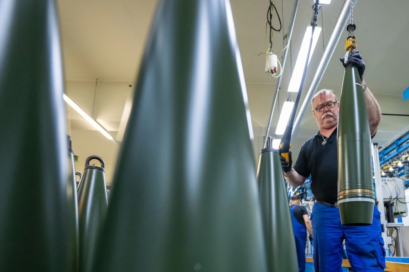 صنایع تسلیحاتی در انتظار نتیجه دیدار پوتین و ترامپ