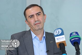 افزایش ذخایر طلا به کاهش نوسانات ارزی کمک می‌کند