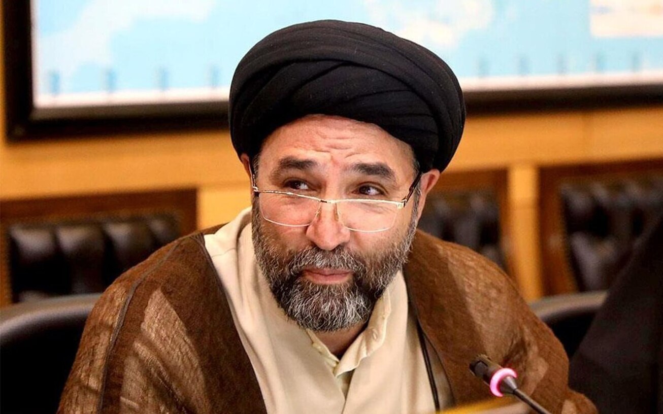 ضرورت تداوم سیاست تثبیت بانک مرکزی  قبل از هر تصمیمی باید به معیشت مردم و هزینه‌های تولید توجه کنیم