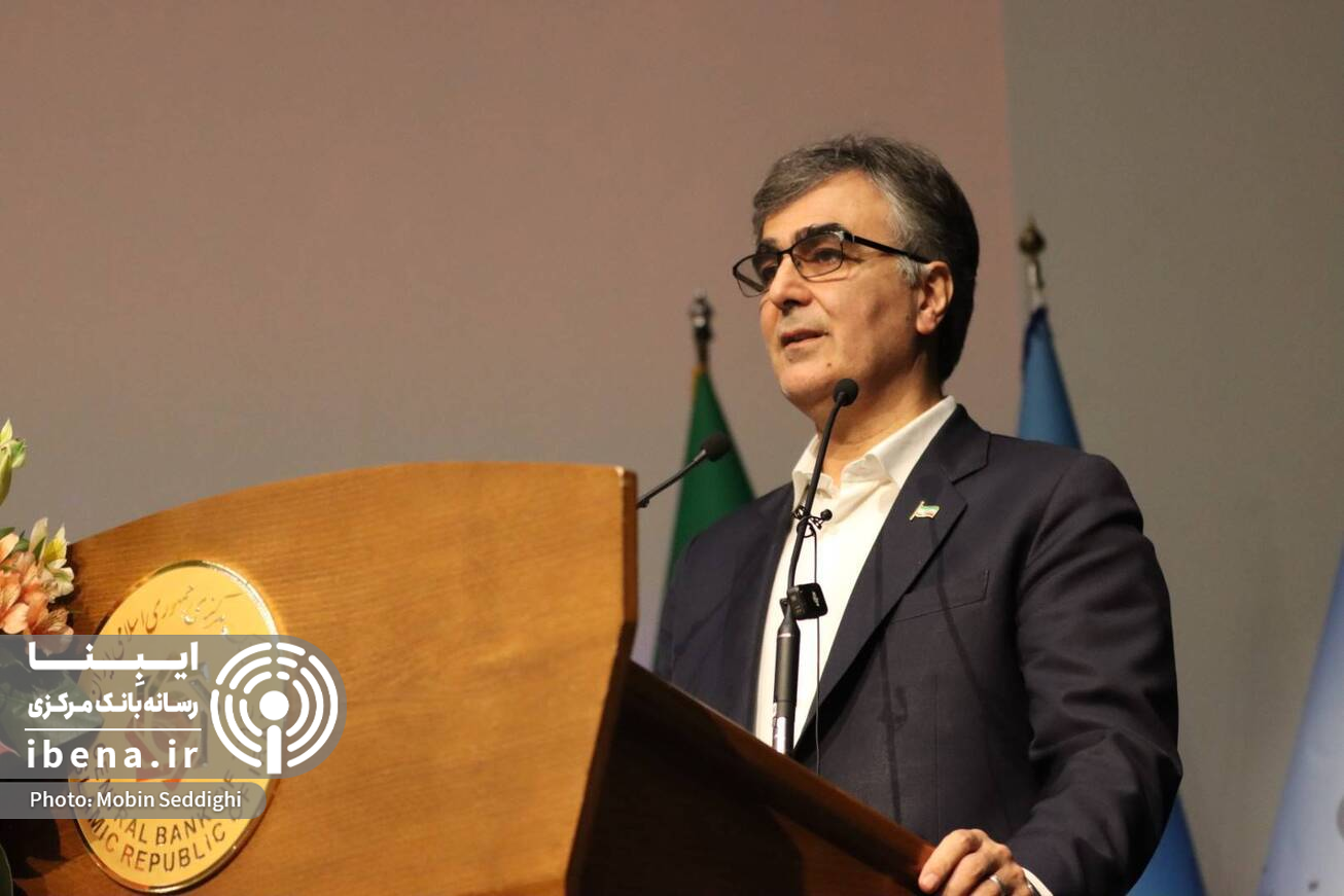 توانستیم از شرایط جنگی به خوبی عبور کنیم  نشانه‌های بازگشت رونق تولید از مردادماه  اختیارات استان‌ها برای عدالت در توزیع تسهیلات افزایش یافت