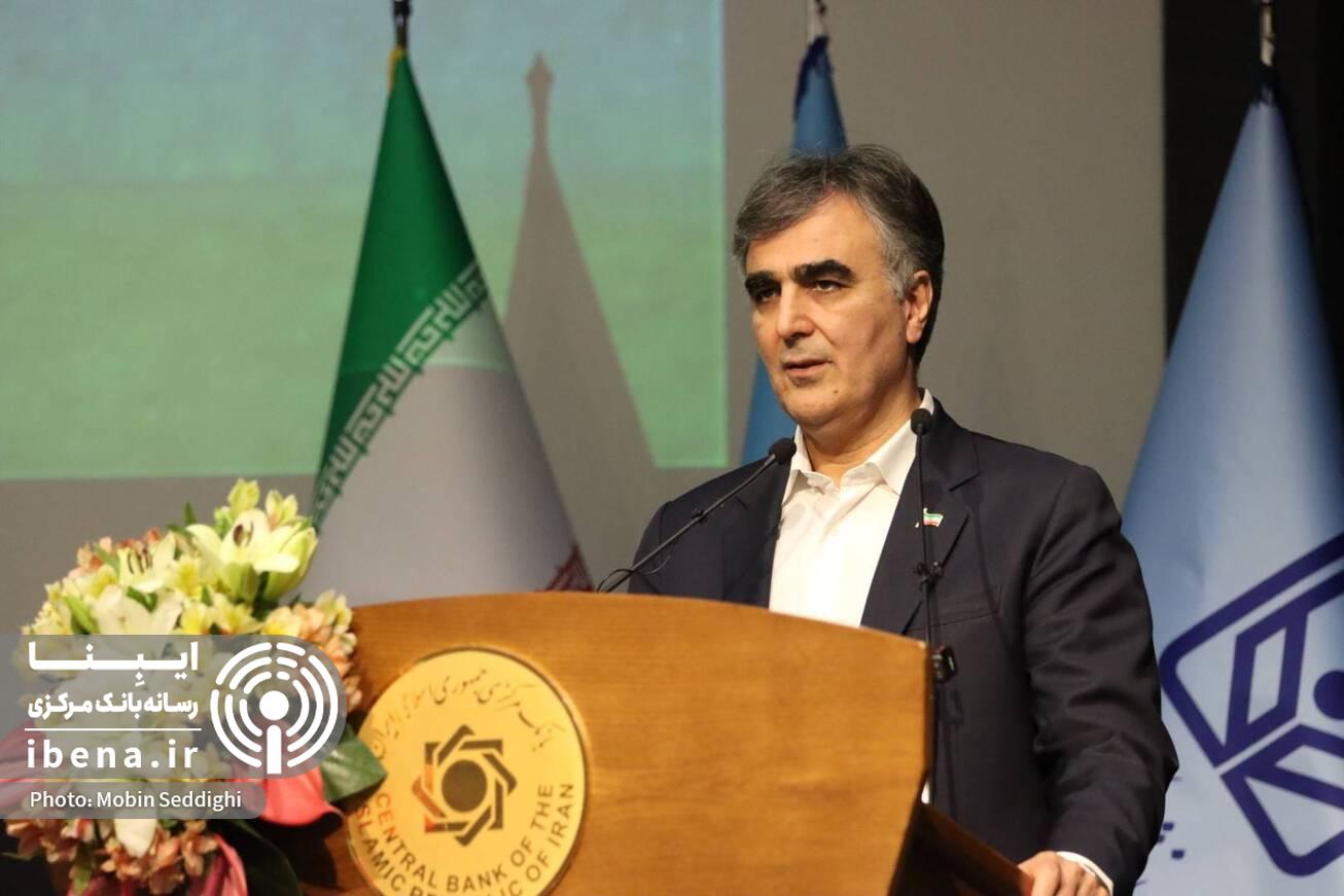 بانک باید ۳۳ درصد سهم را به مالک واحد بدهد/ مالکان بانک باید پاسخگو باشند