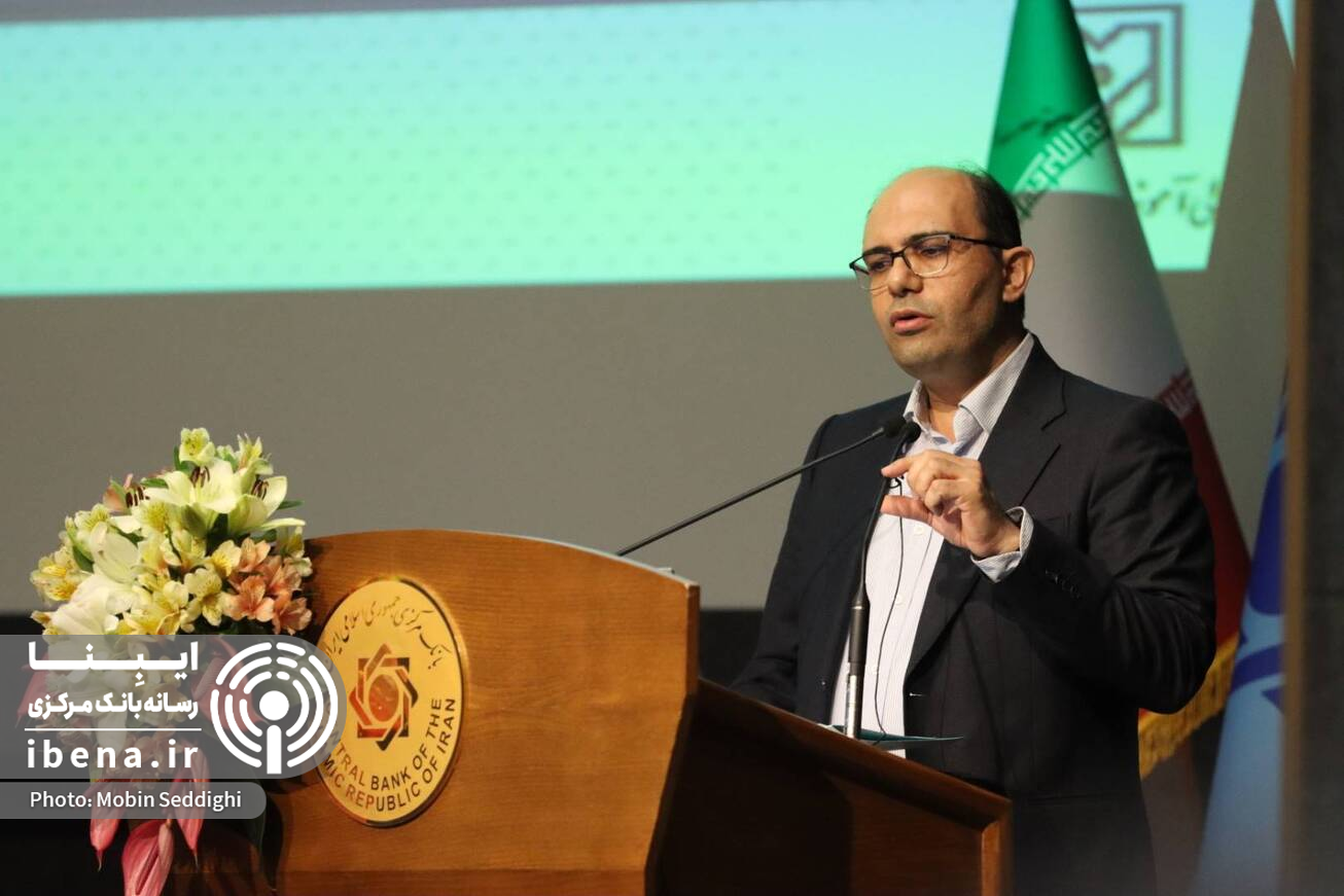 باید سیاست‌هایی برای افزایش کفایت سرمایه شبکه بانکی تدوین کنیم