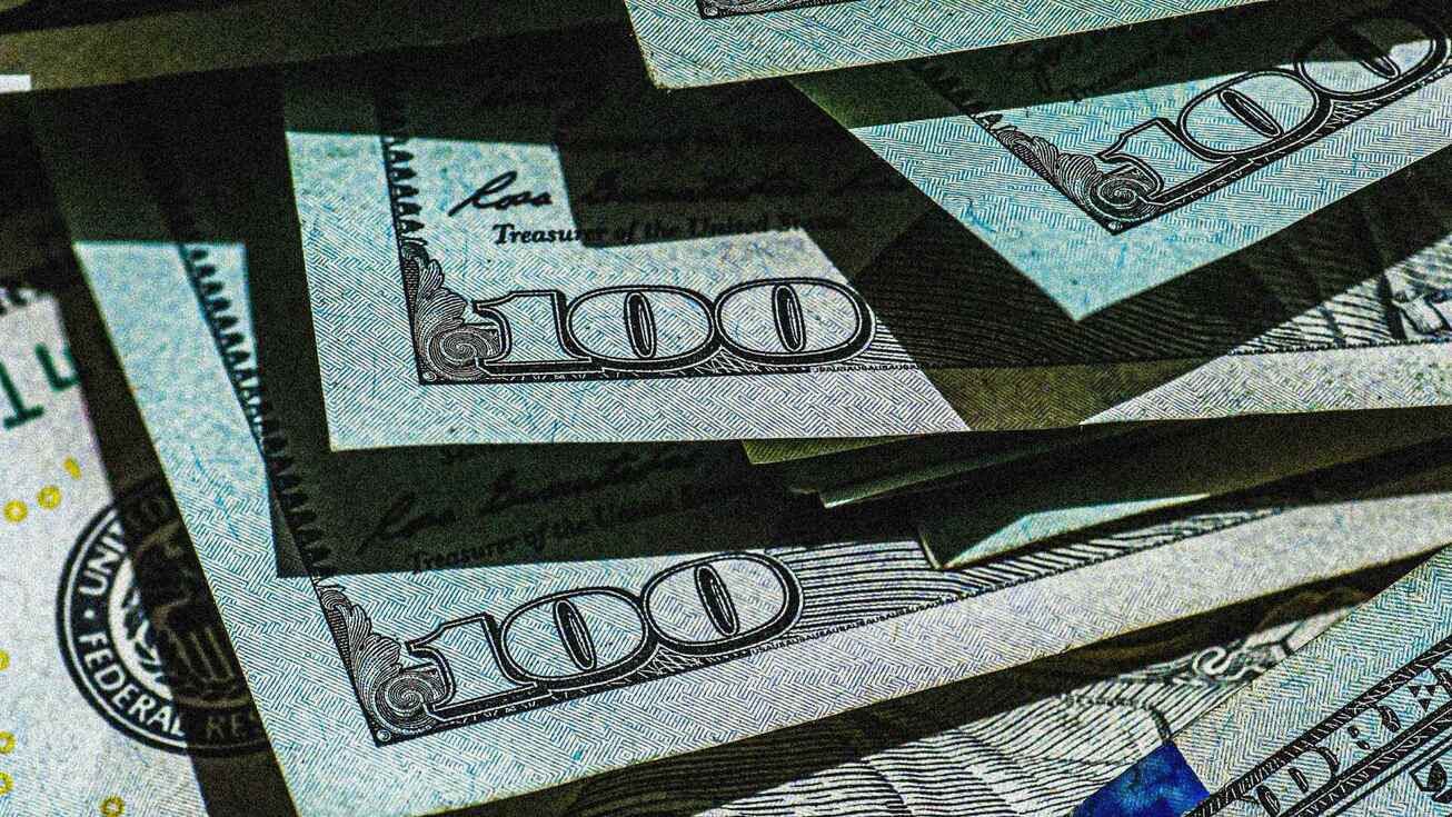 امتیاز اعتباری آمریکایی‌ها افت کرد