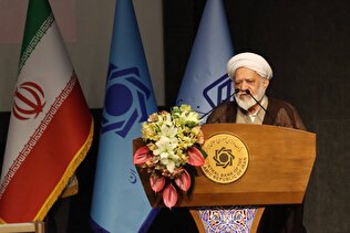 اقشار کم درآمد جامعه در پرداخت وام‌های بانکی خوش‌حساب‌ترند