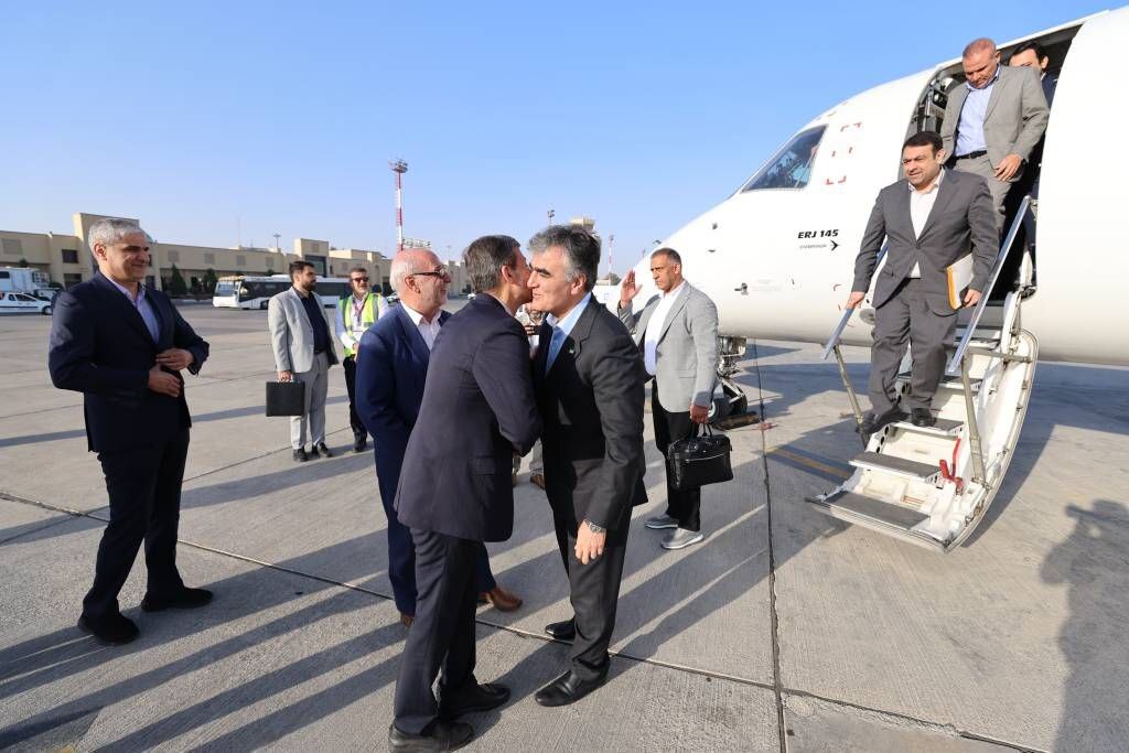 رئیس‌کل بانک مرکزی وارد اصفهان شد