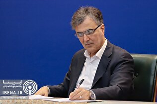 هشدار فرزین درباره اثرات تورمی افزایش نرخ ارز رسمی/ نرخ نیما وقتی به بازار آزاد نزدیک شد تورم شدید ایجاد کرد