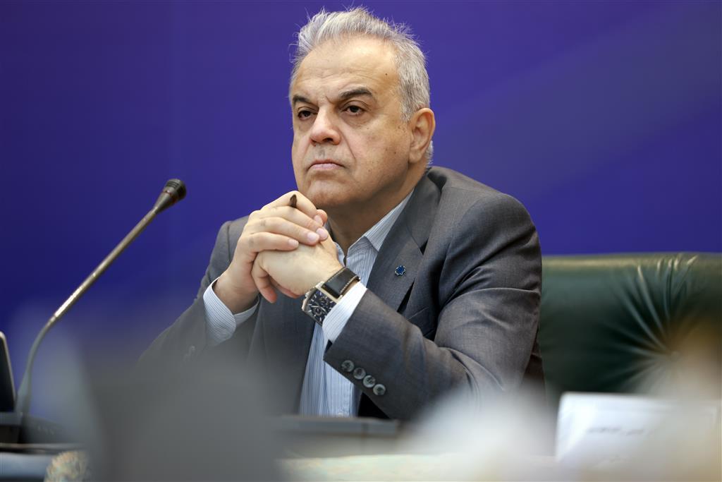 پولشویی و خروج سرمایه؛ خط قرمر بانک مرکزی برای فعالیت فین‌تک‌ها/ تنظیم‌گری در خدمت توسعه کسب‌وکار‌هاست/ شروط ادامه کار پلتفرم‌های آنلاین طلا