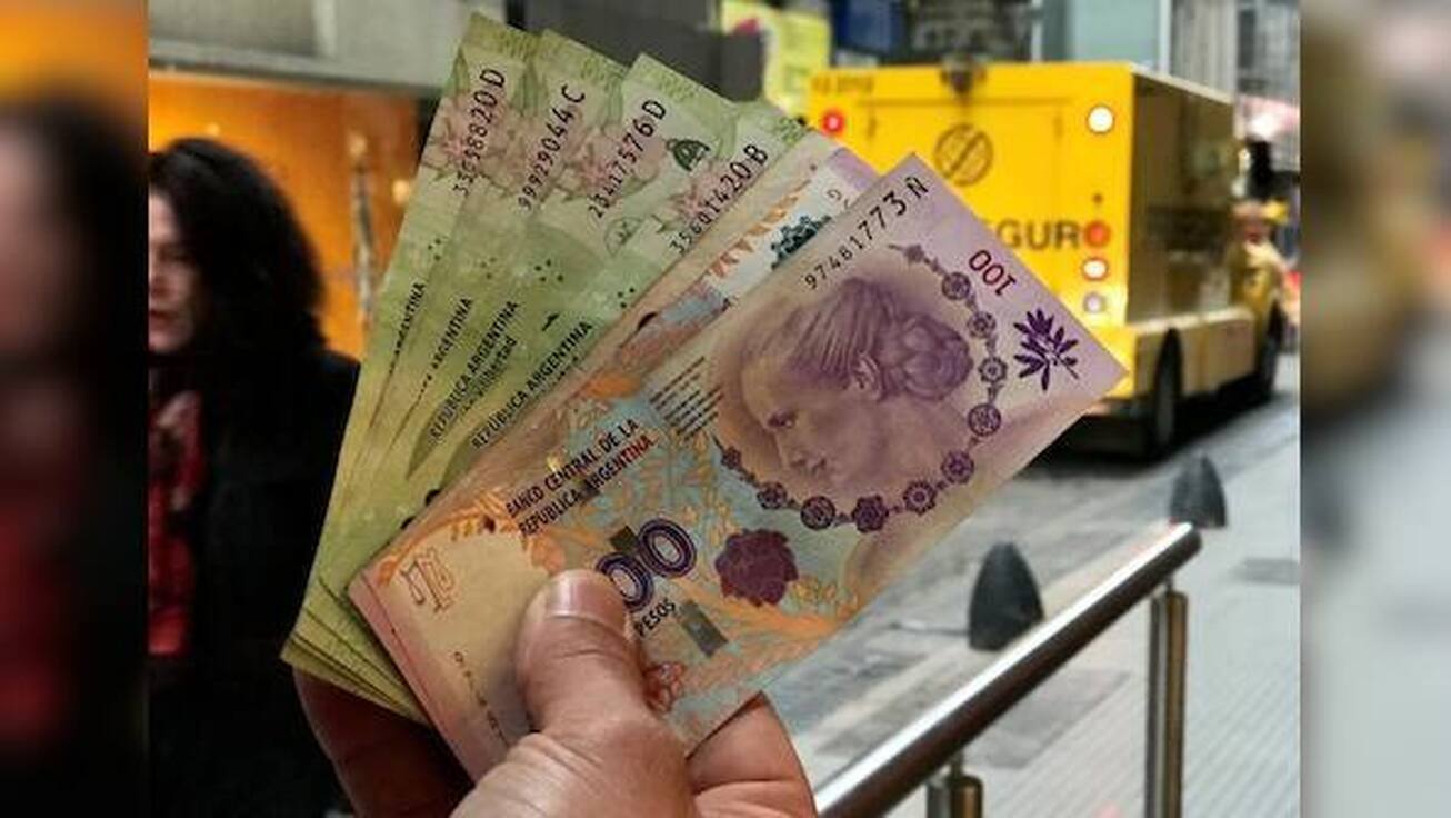 وابستگی آرژانتین به کمک‌های آمریکا: تهدیدی جدی برای ارزش پزو