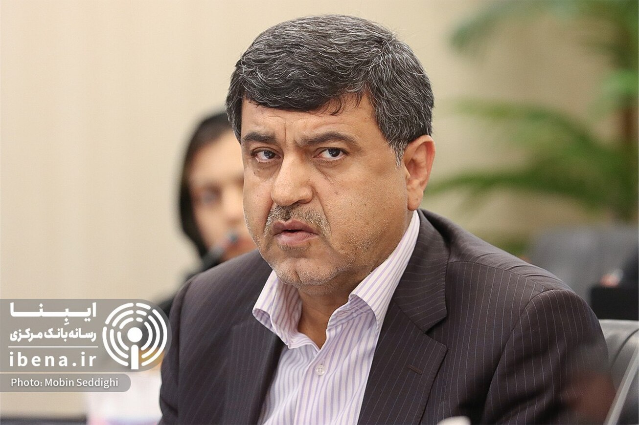 کنترل بازار ارز، کلید مدیریت اقتصاد در شرایط تحریم است