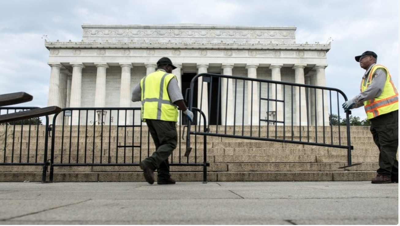 معاون ترامپ: دولت آمریکا تعطیل می‌شود